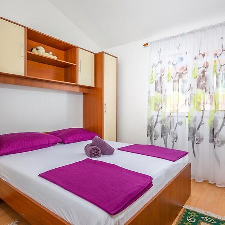 Beautiful Apartment In Krk With Kitchen Krk Town Exterior foto