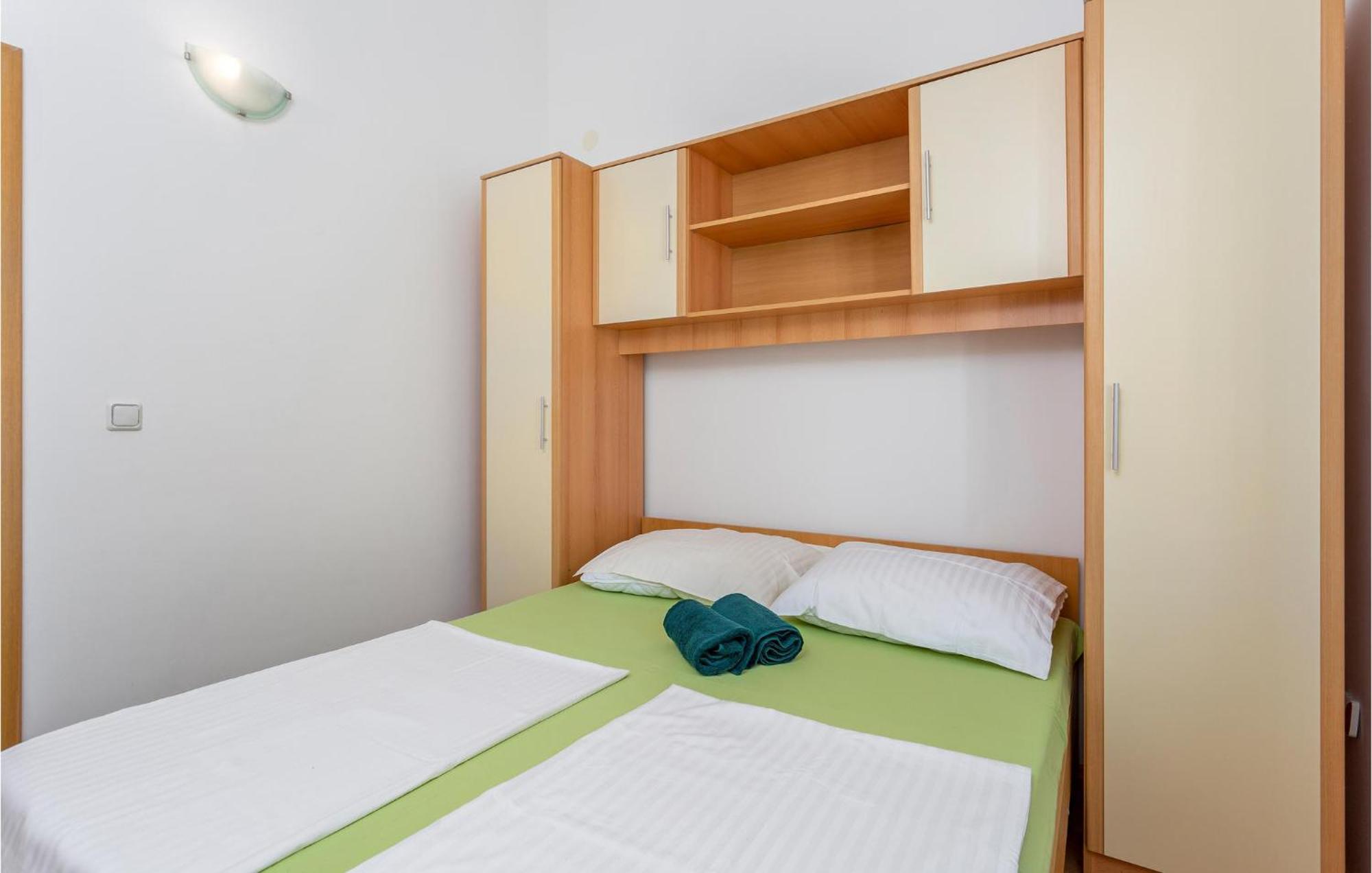 Beautiful Apartment In Krk With Kitchen Krk Town Exterior foto
